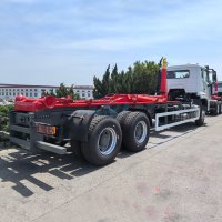 HOOK LIFT GARBAGE TRUCK